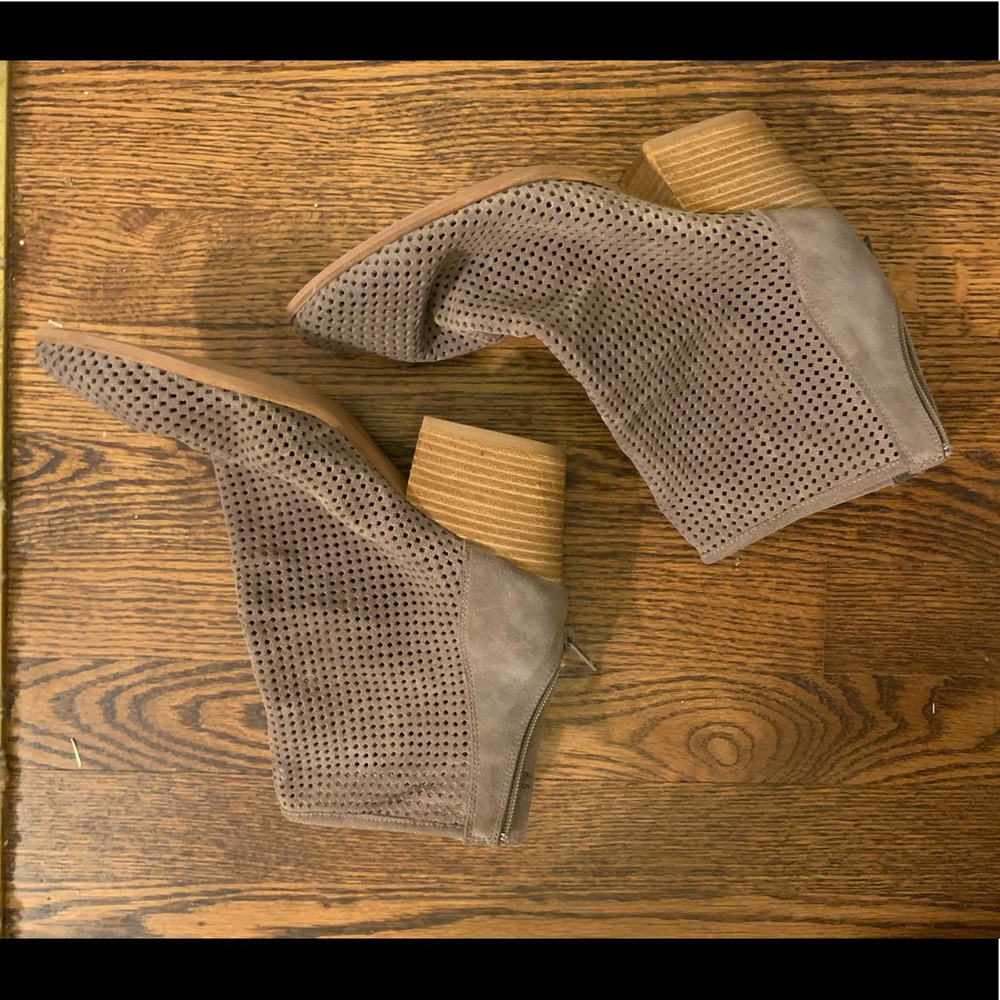 Jeffrey Campbell Sz 9 bootie
